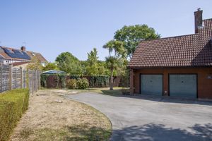 Photo 35- click for photo gallery